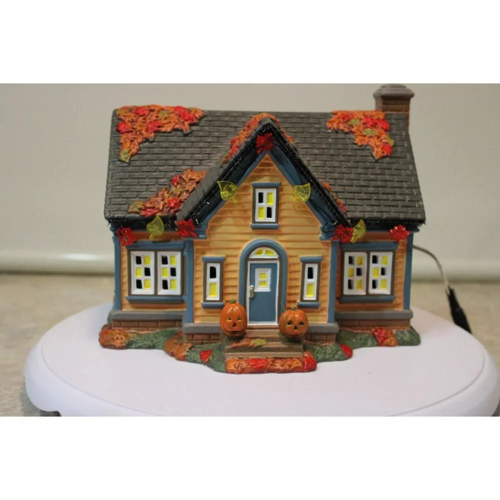 Dept 56 Halloween Village - Trick or Treat Lane with Peanuts - Picture 2 of 10